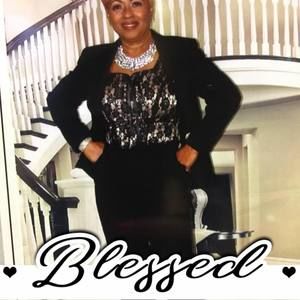 Meet your Posher, Phyllis